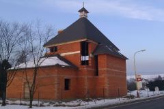 Kostel se střechou - únor 2012